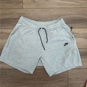 Nike Tech Fleece Shorts - Men’s Large